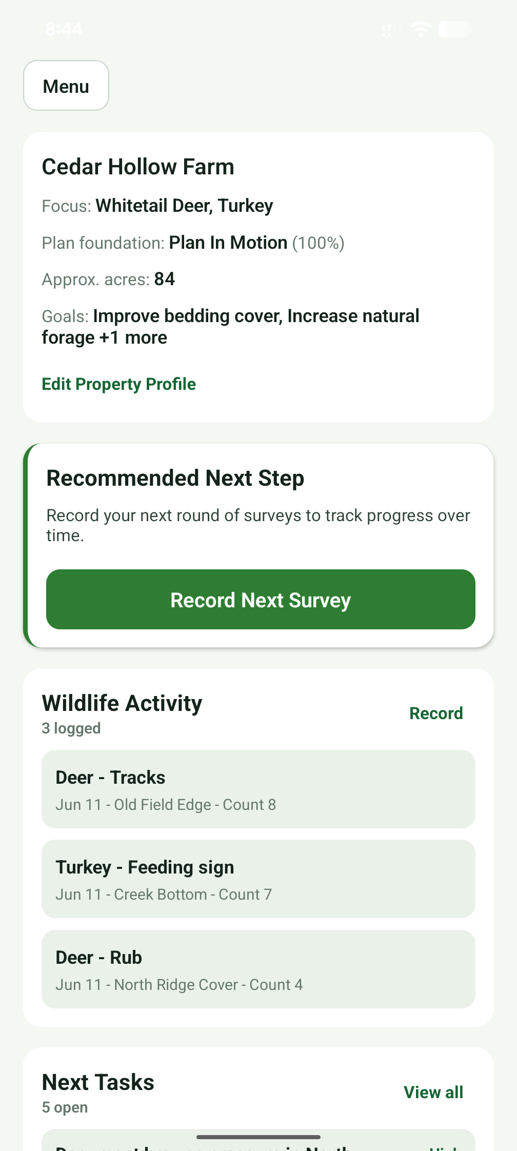 HuntHaven overview screen showing Cedar Hollow Farm, recommended next step, wildlife activity, and next tasks.